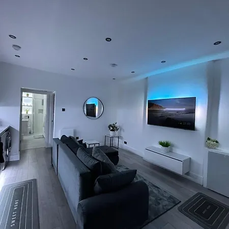 Westpoint Luxury Apartment Manchester Room photo