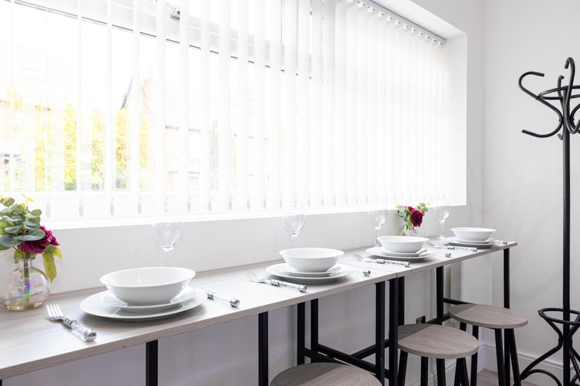 Westpoint Luxury Apartment